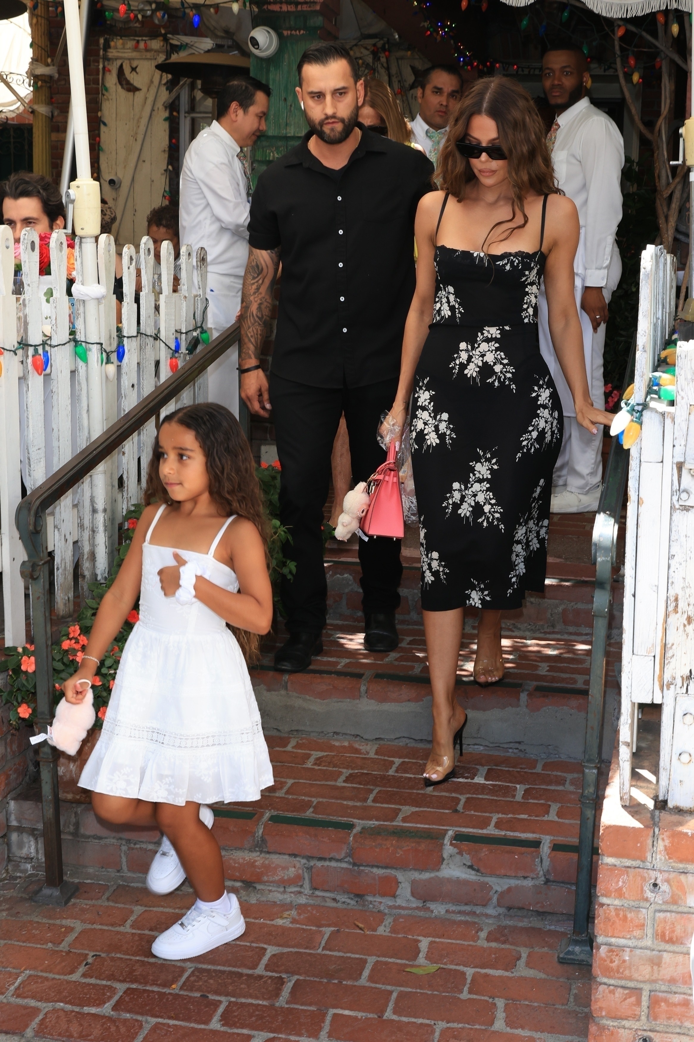 Access_Kardashian_7.jpg