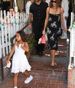 Access_Kardashian_9.jpg