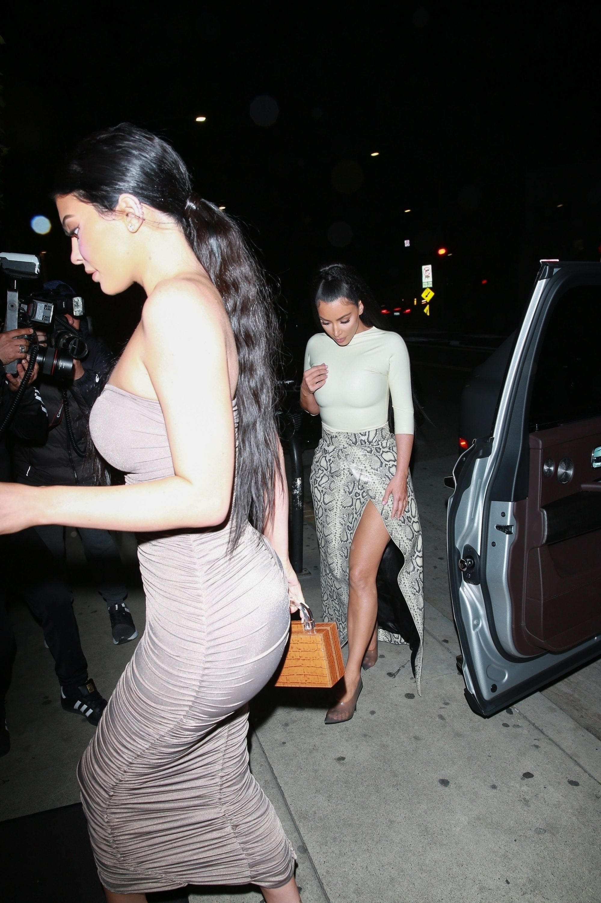 Access_Kardashian_2.jpg