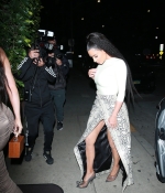 Access_Kardashian_18.jpg