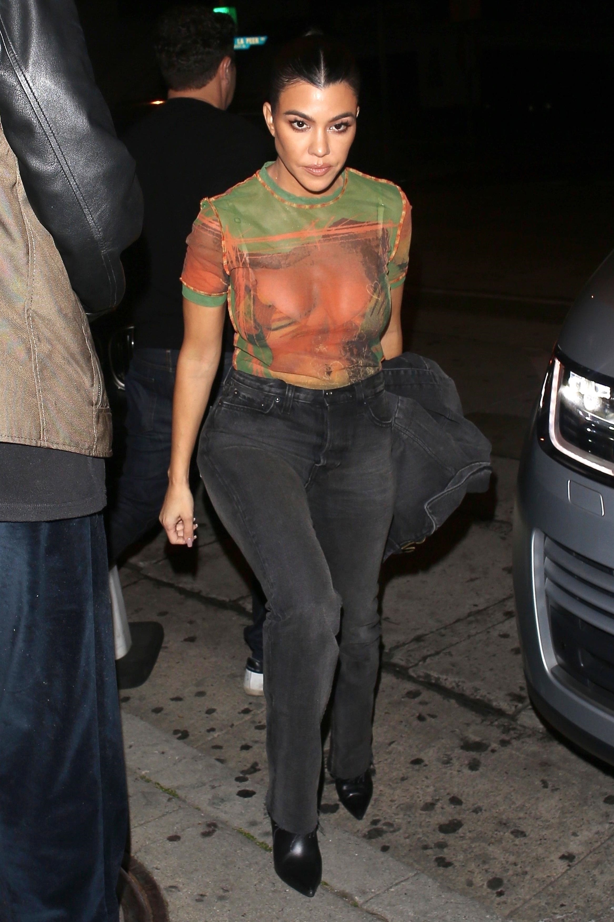 Access_Kardashian_12.jpg