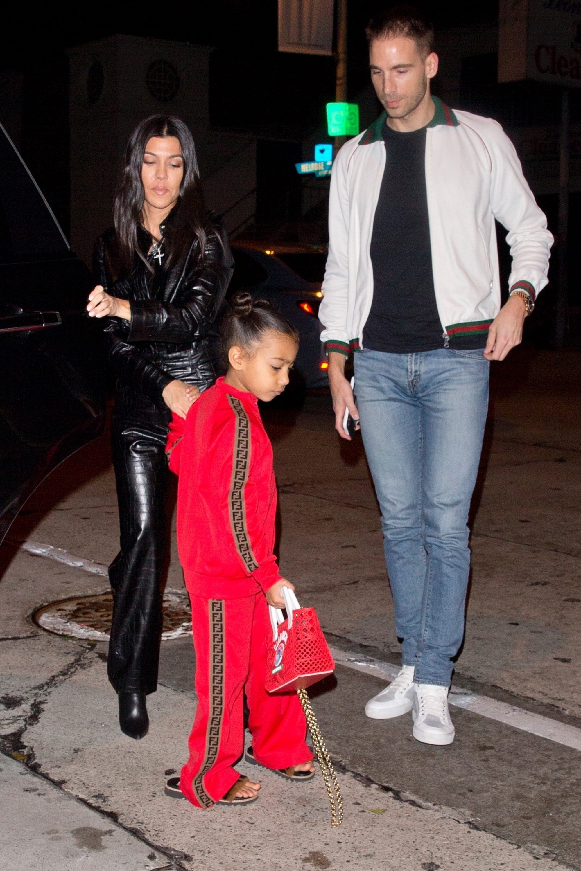 Access_Kardashian_15.jpg