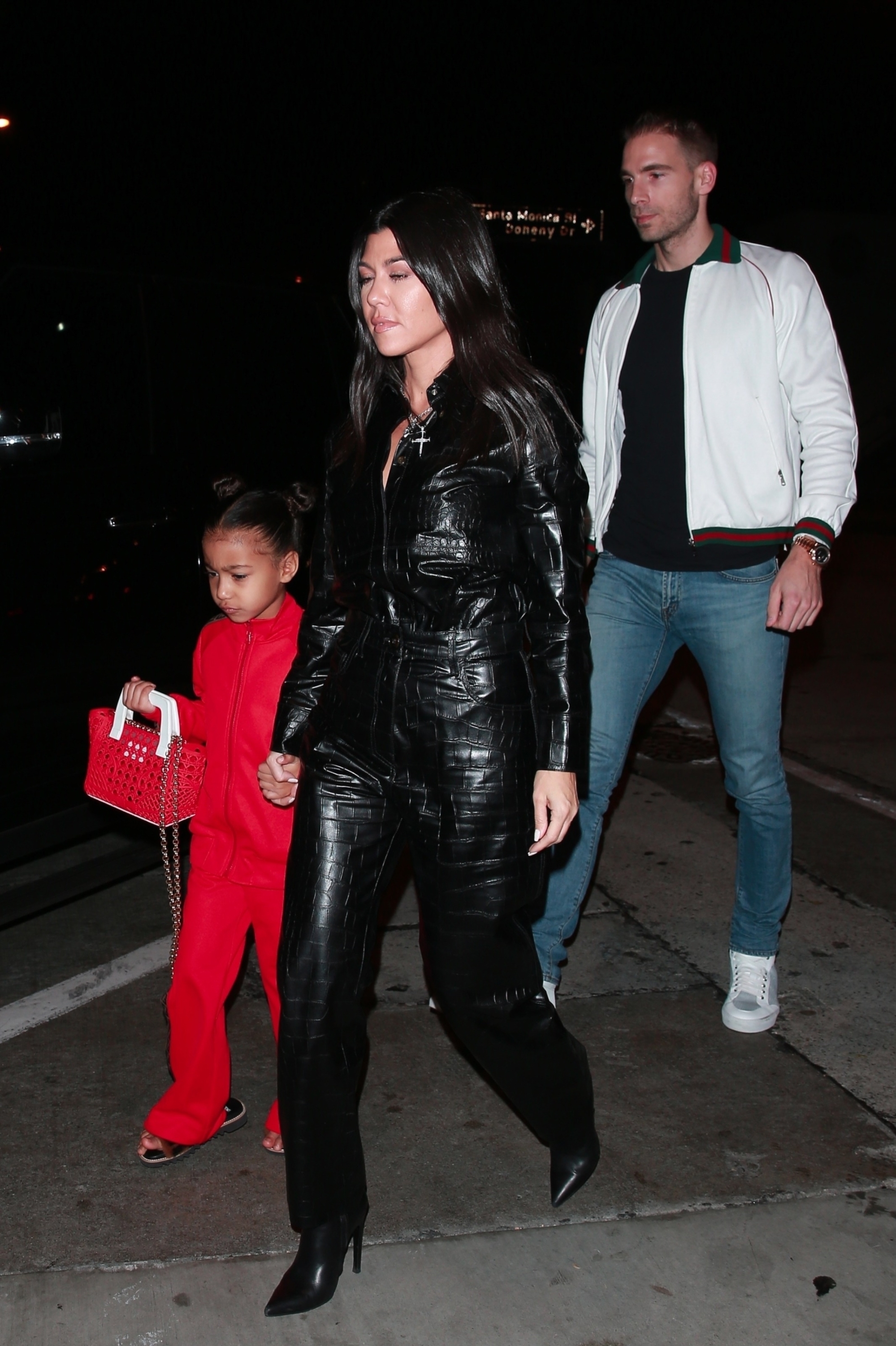 Access_Kardashian_44.jpg