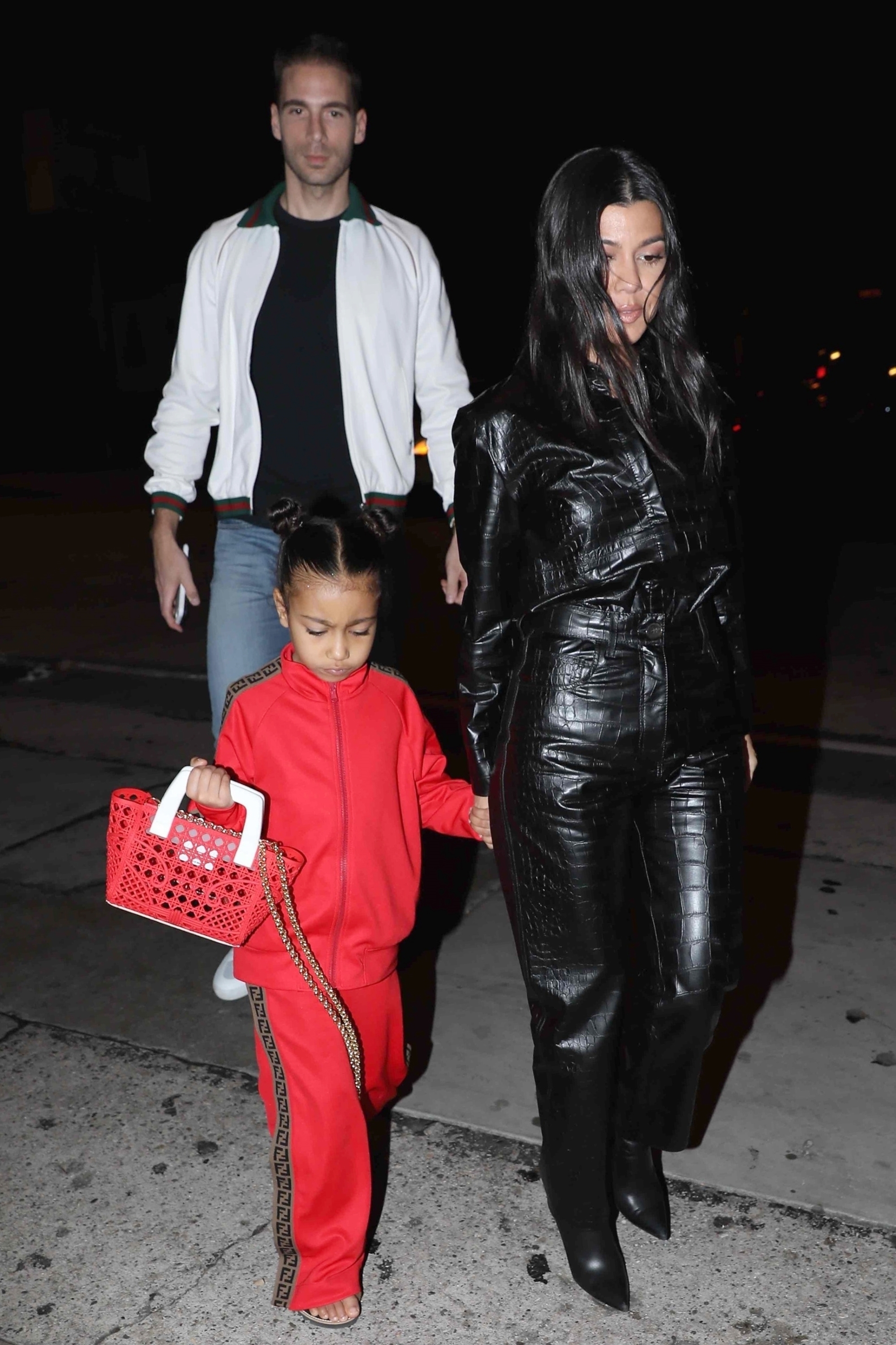 Access_Kardashian_5.jpg