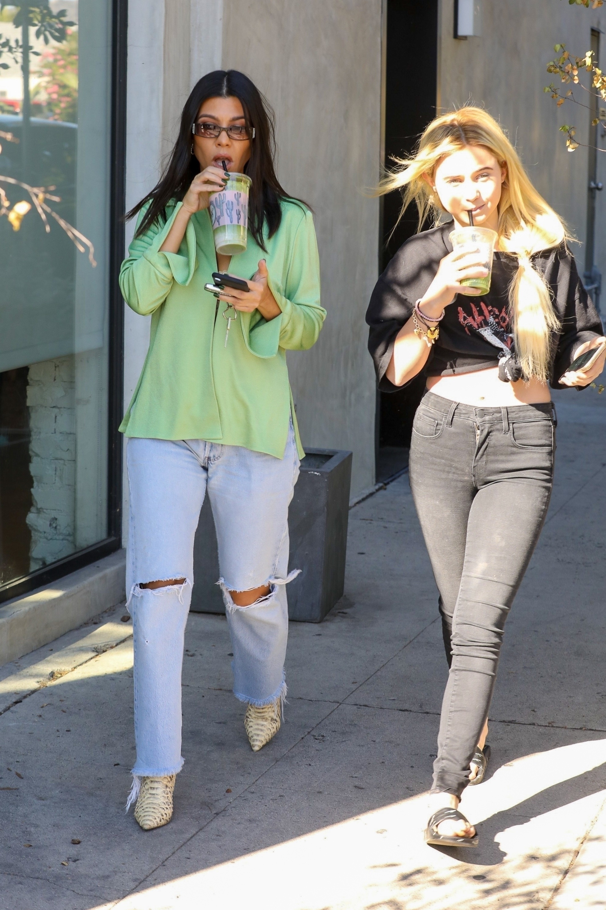 Access_Kardashian_7.jpg