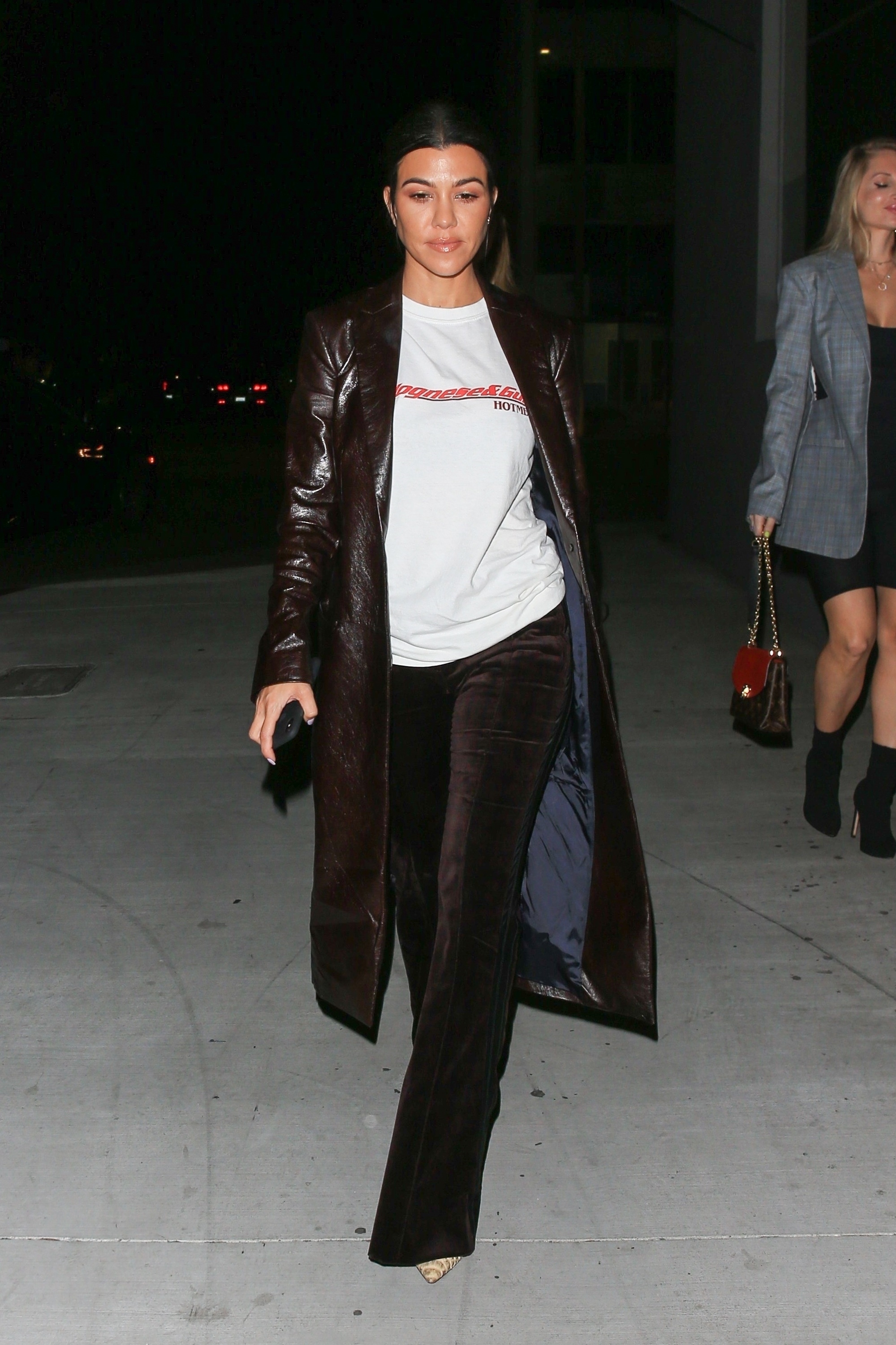 Access_Kardashian_2.jpg