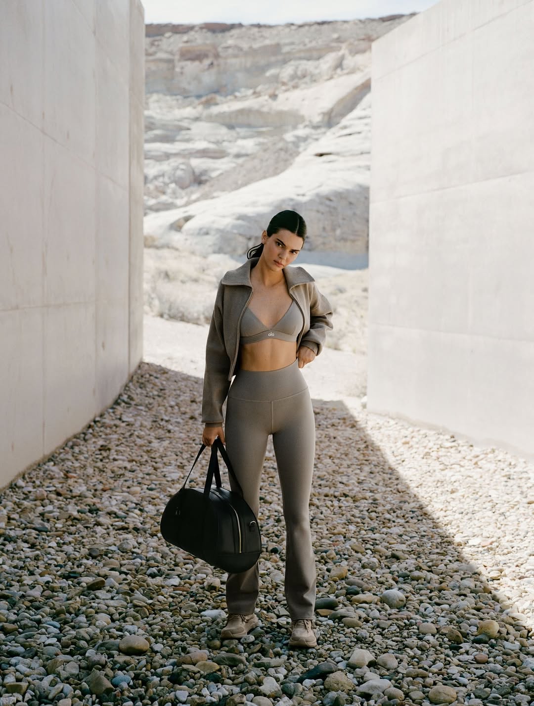 Access_Kardashian_37~0.jpg