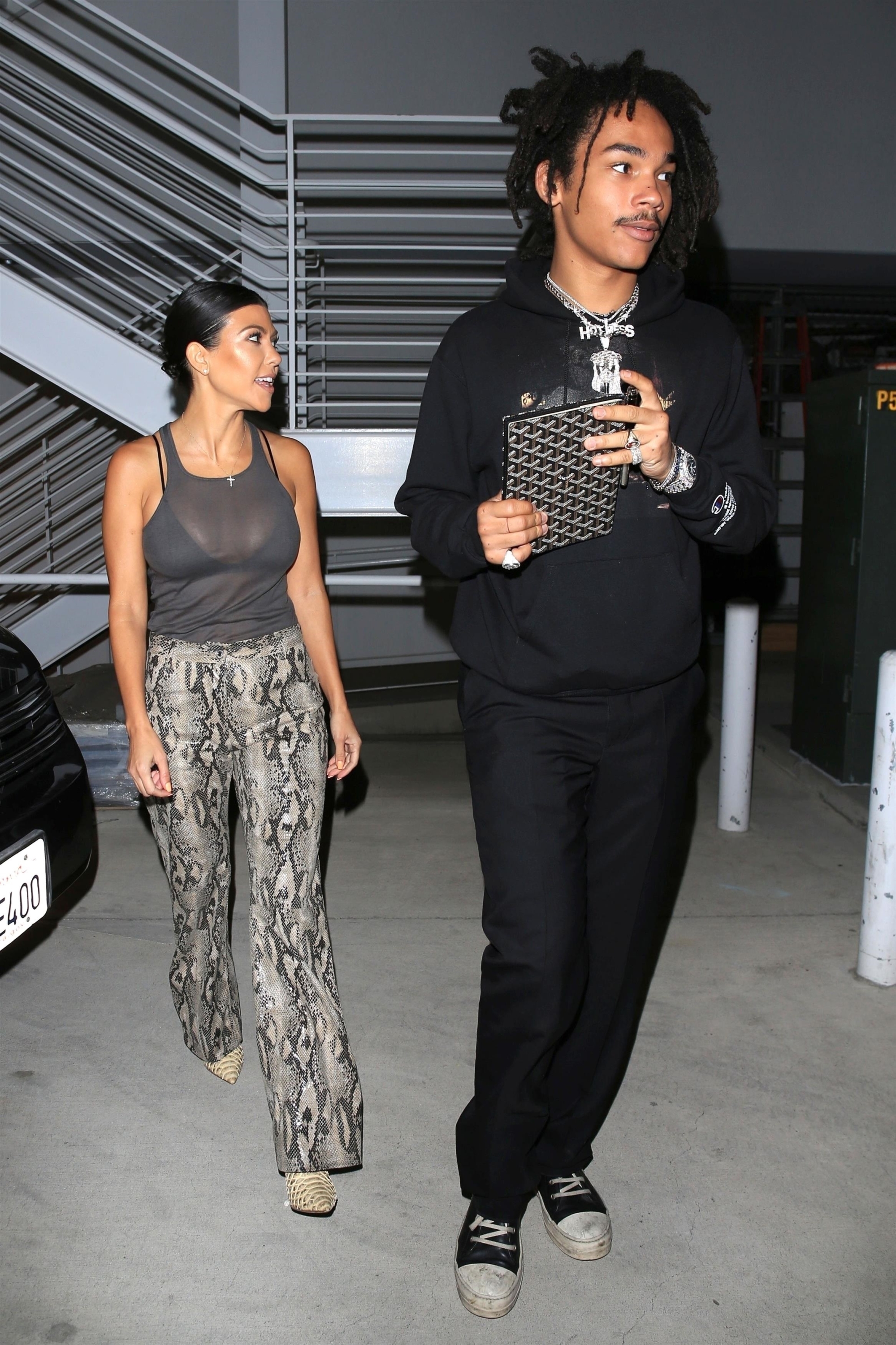 Access_Kardashian_11.jpg