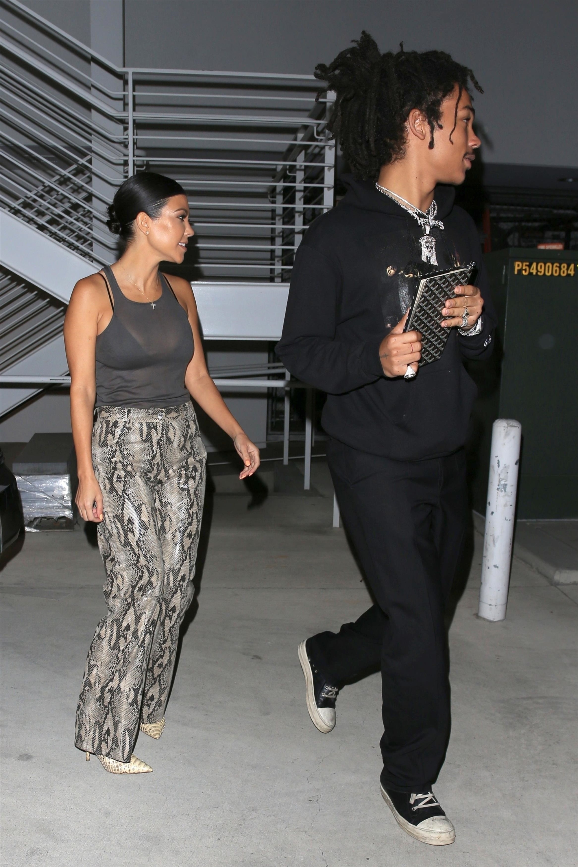 Access_Kardashian_12.jpg
