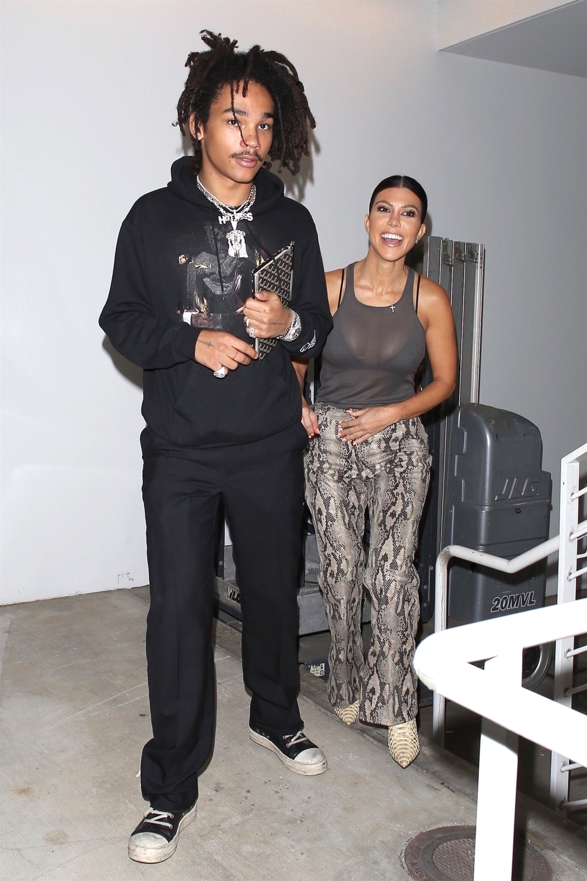 Access_Kardashian_14.jpg