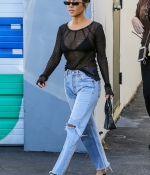 Access_Kardashian_7.jpg