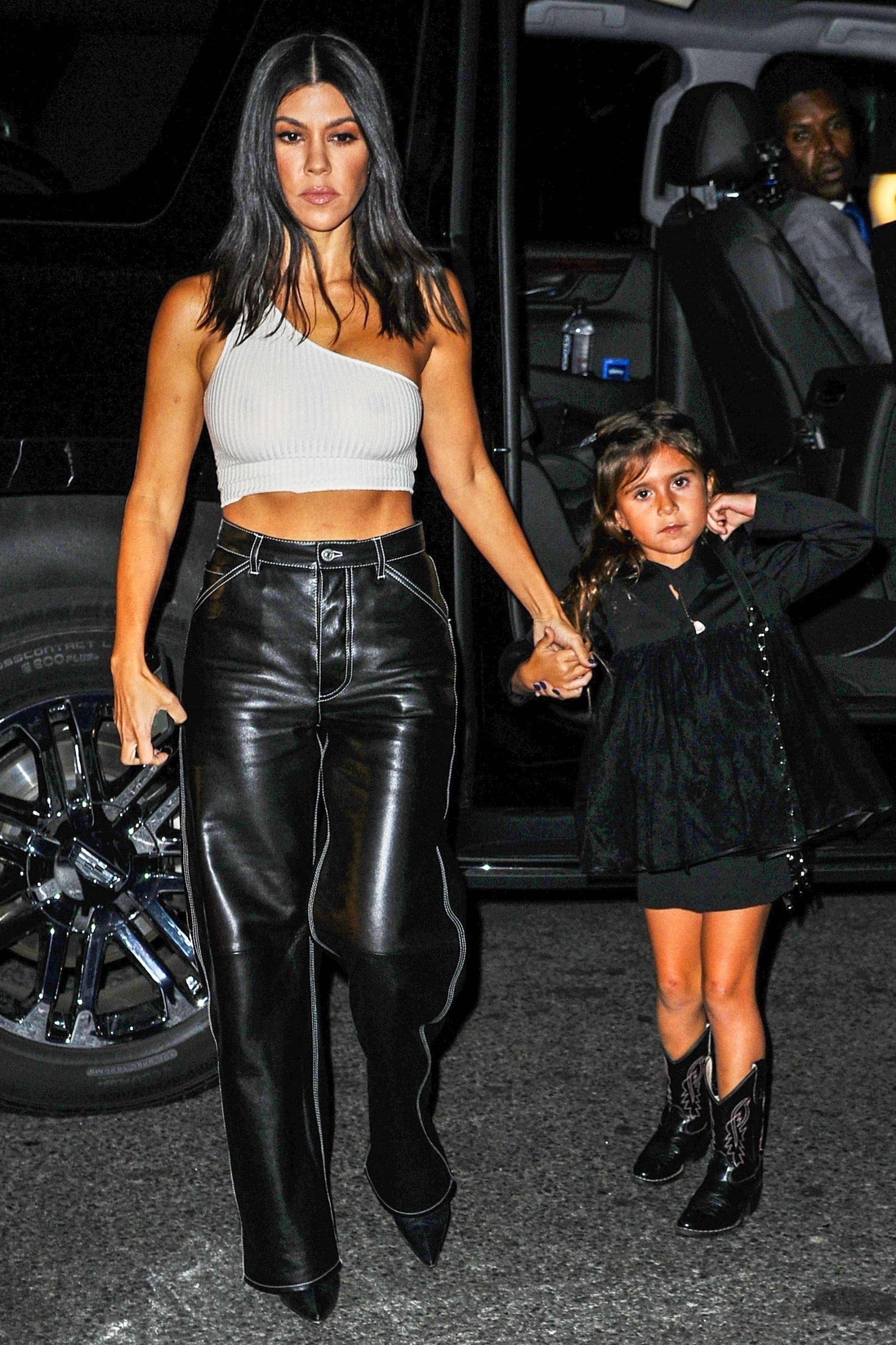Access_Kardashian_1.jpg