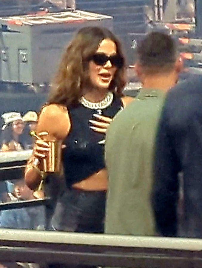 Access_Kardashian_75.jpg