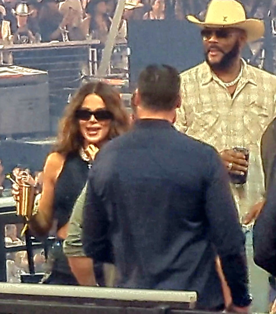 Access_Kardashian_77.jpg