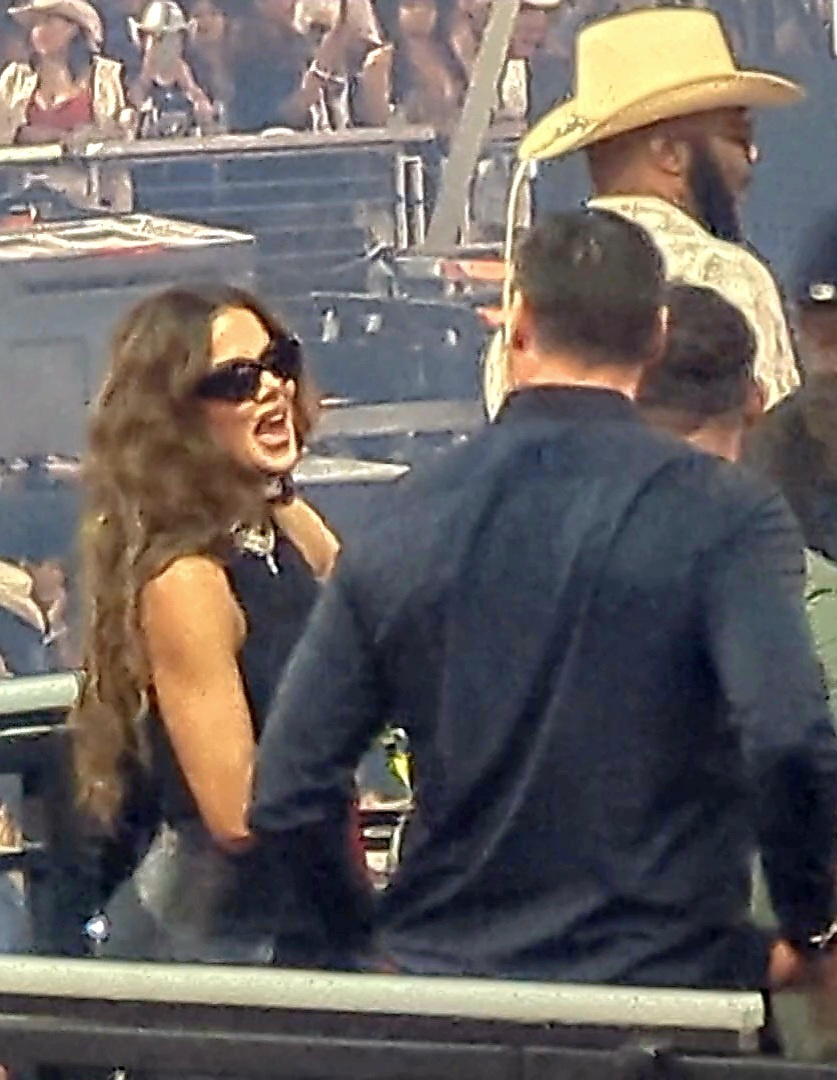 Access_Kardashian_78.jpg