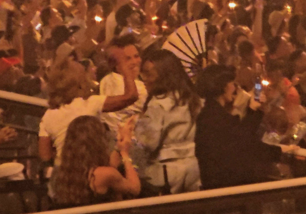 Access_Kardashian_6.jpg