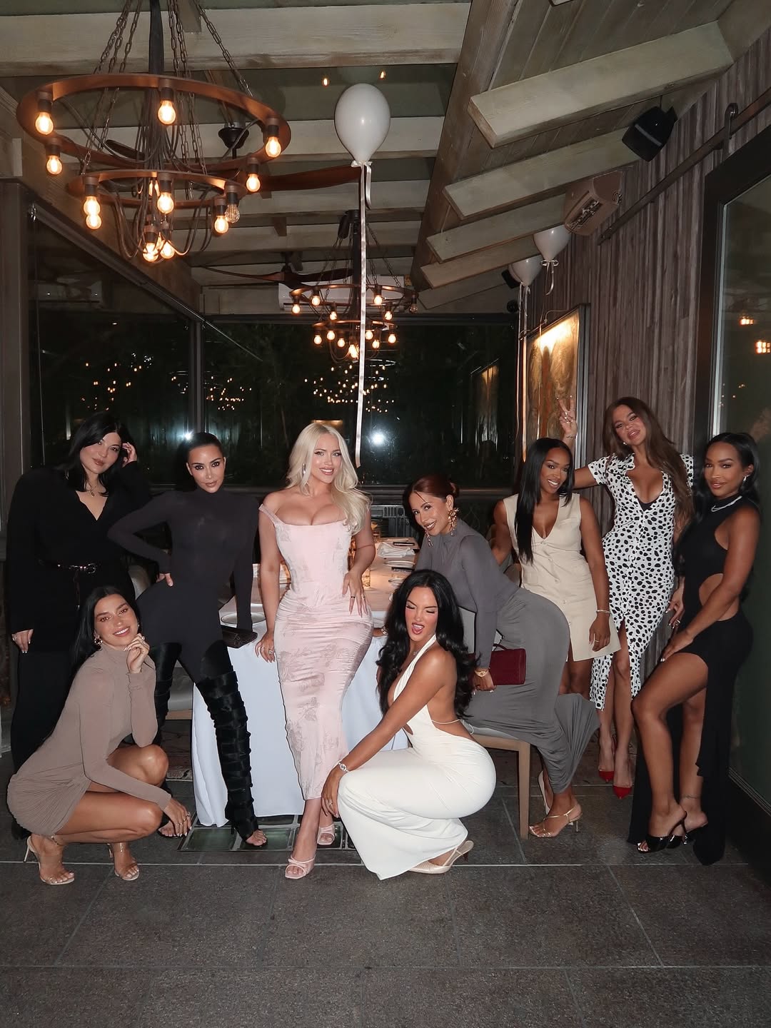 Access_Kardashian_9~0.jpg