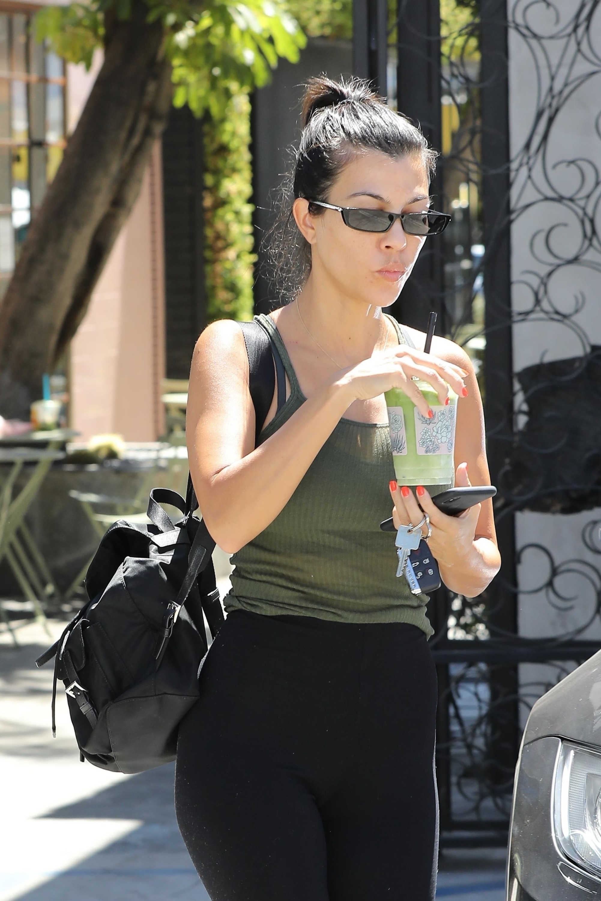 Access_Kardashian_13.jpg