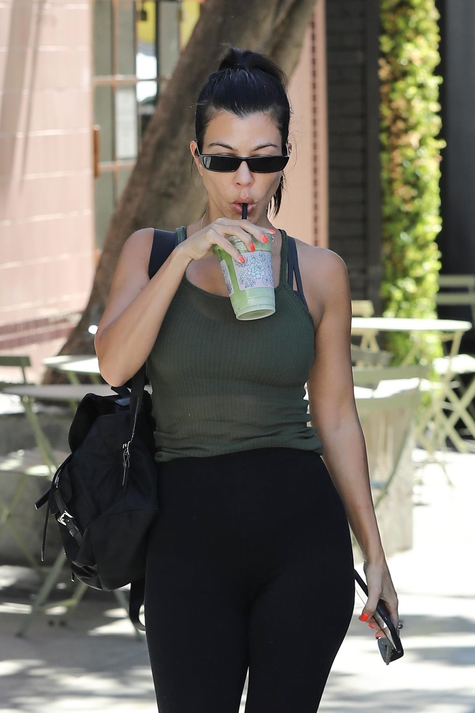 Access_Kardashian_16.jpg