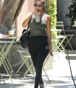 Access_Kardashian_14.jpg