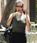 Access_Kardashian_23.jpg