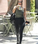 Access_Kardashian_39.jpg