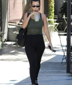 Access_Kardashian_6.jpg