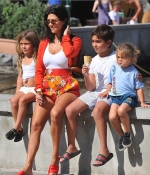 Access_Kardashian_1.jpg