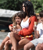 Access_Kardashian_12.jpg