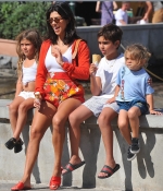 Access_Kardashian_2.jpg