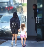 Access_Kardashian_17.jpg