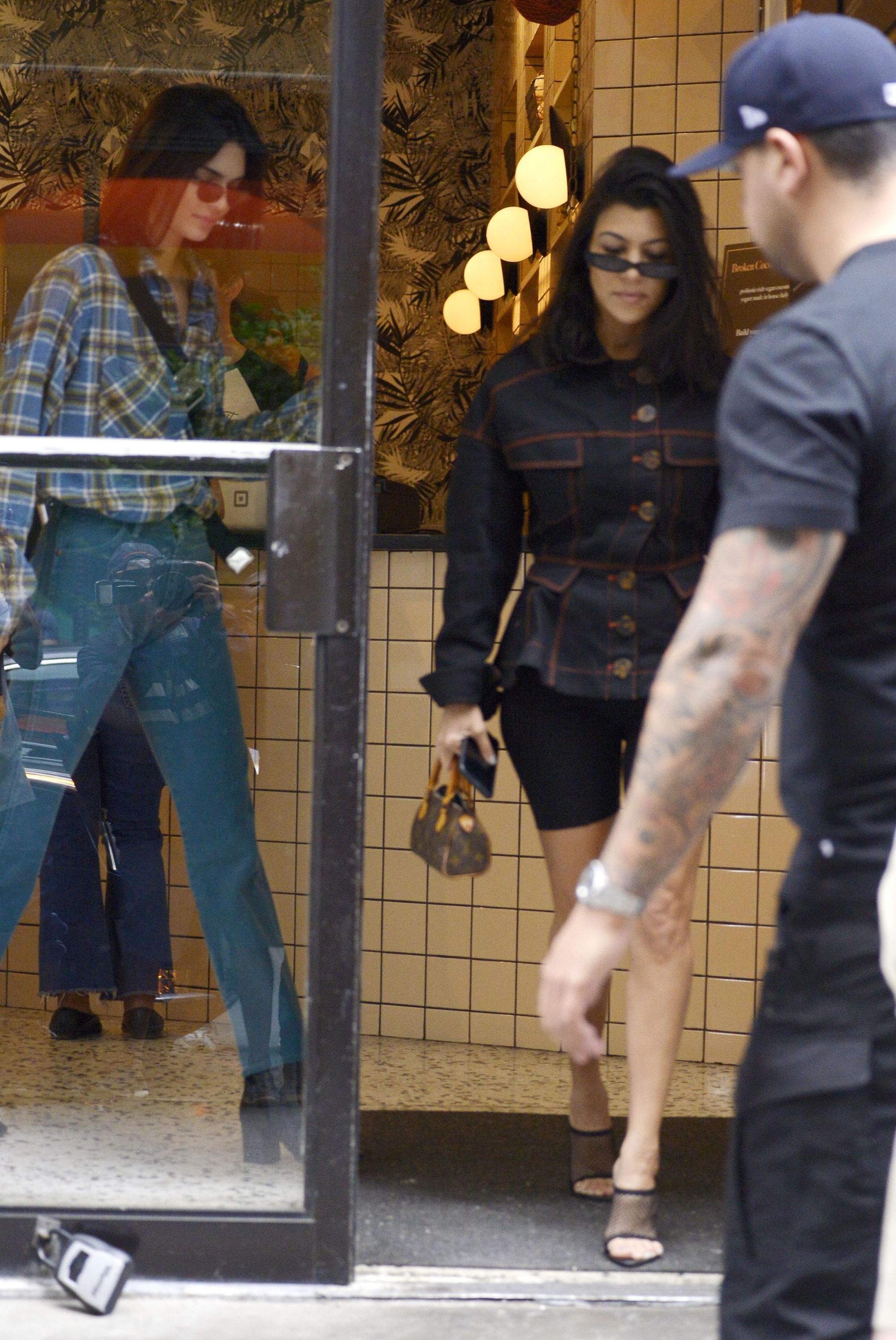 Access_Kardashian_2.jpg