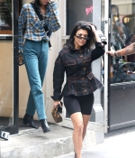 Access_Kardashian_22~0.jpg