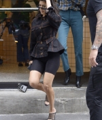 Access_Kardashian_7.jpg