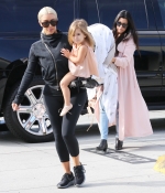 Access_Kardashian_6.jpg