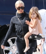 Access_Kardashian_8.jpg