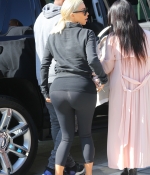 Access_Kardashian_3.jpeg