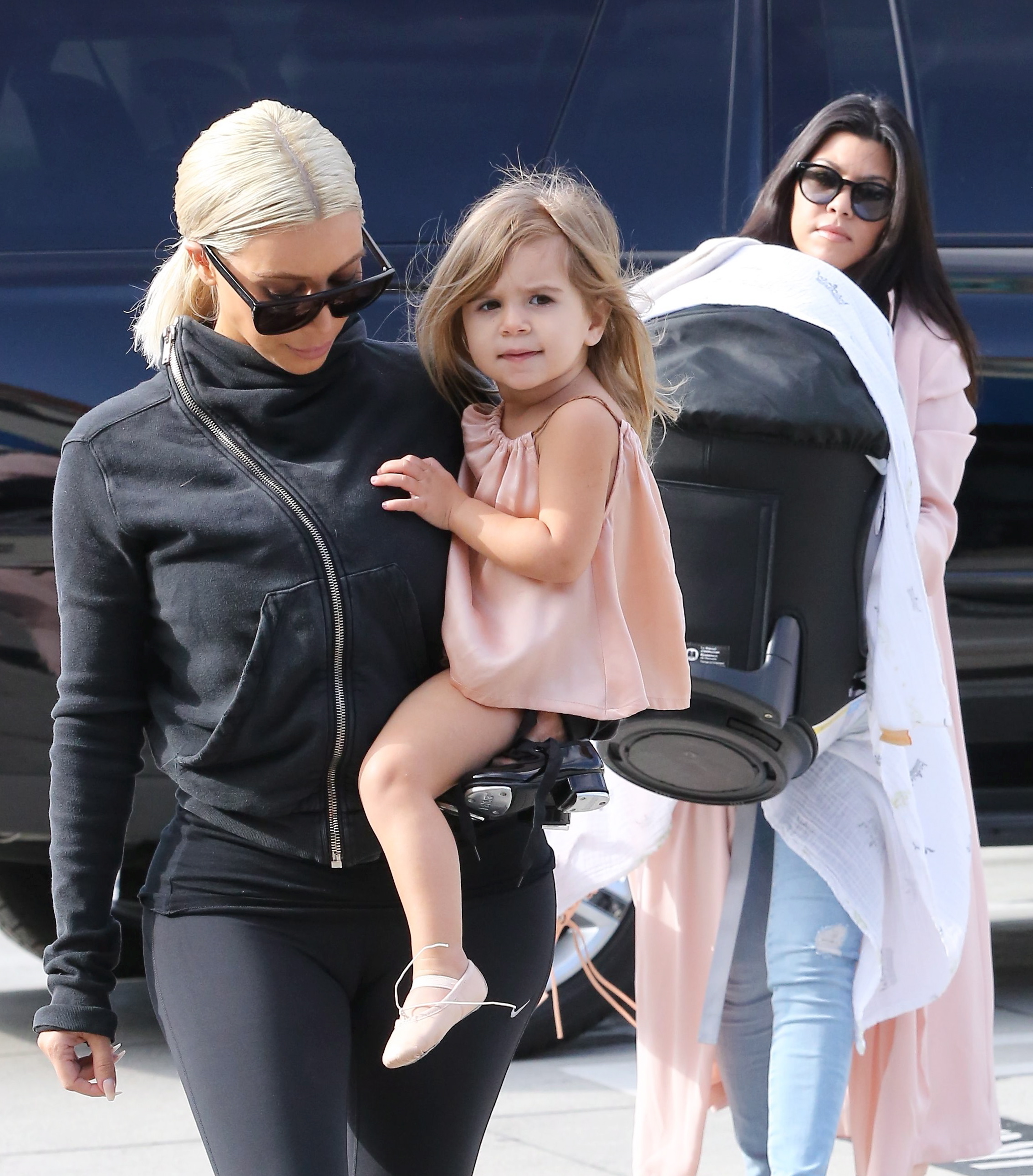 Access_Kardashian_4.jpg