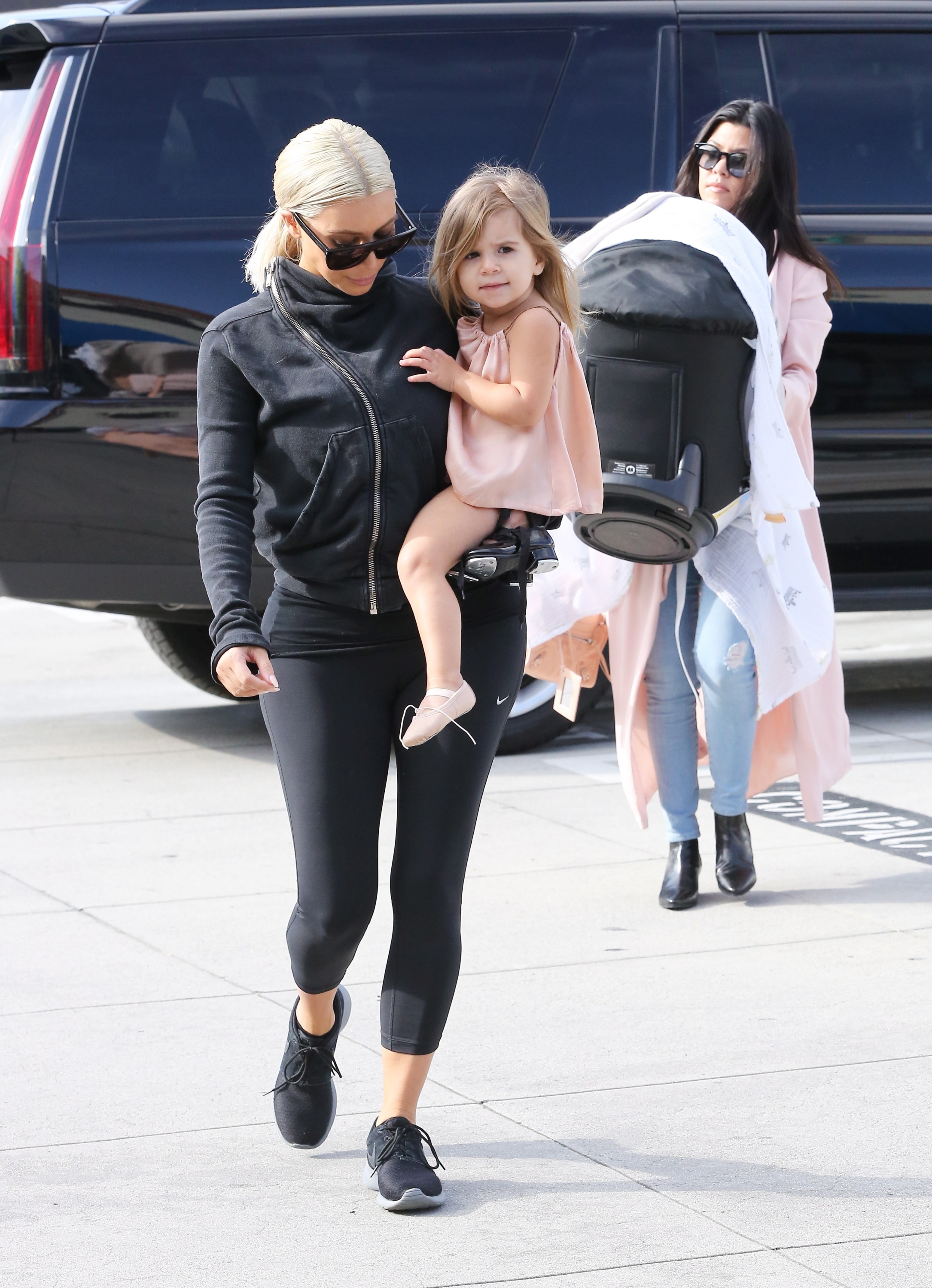 Access_Kardashian_7.jpg