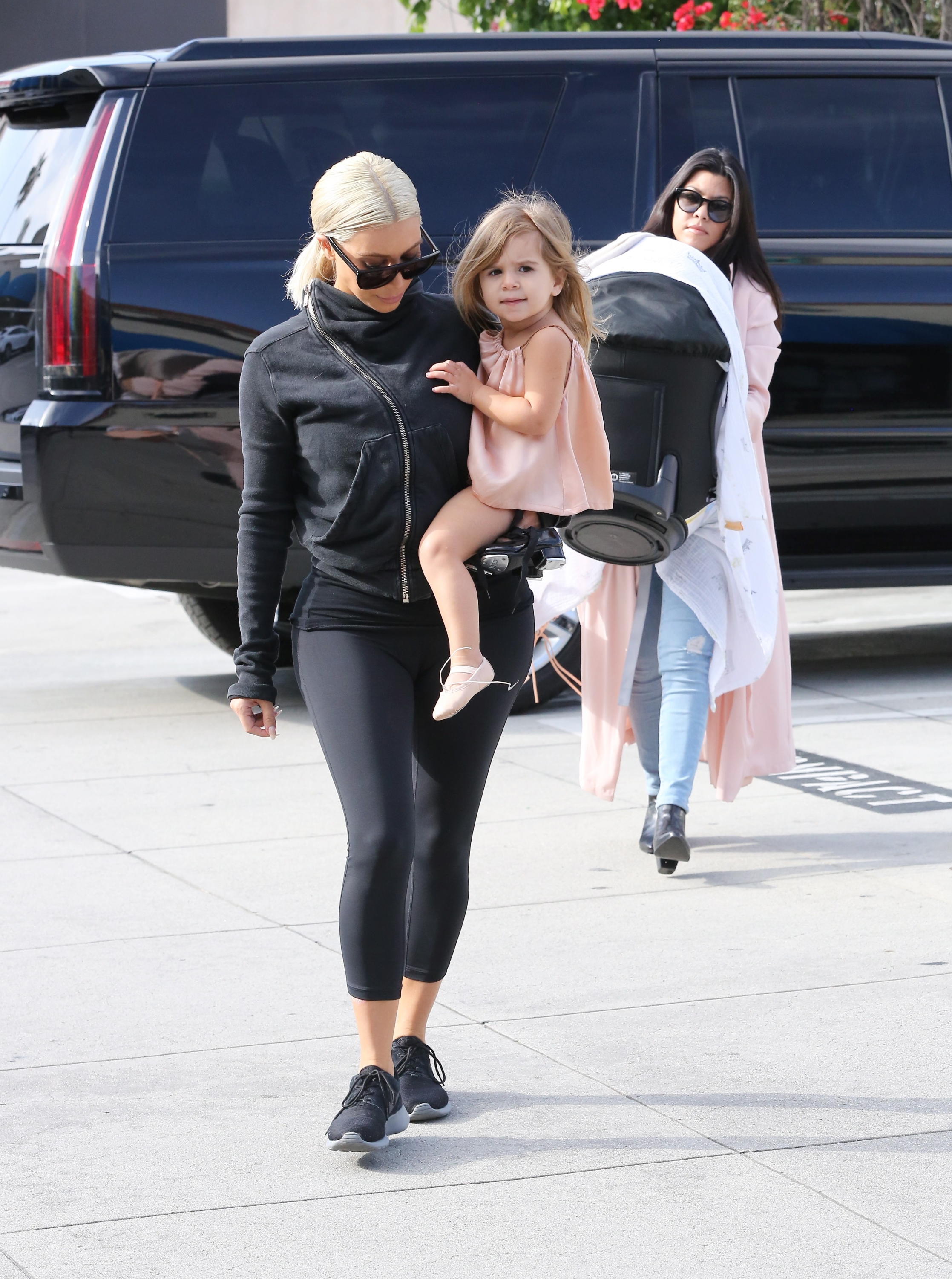 Access_Kardashian_9.jpg