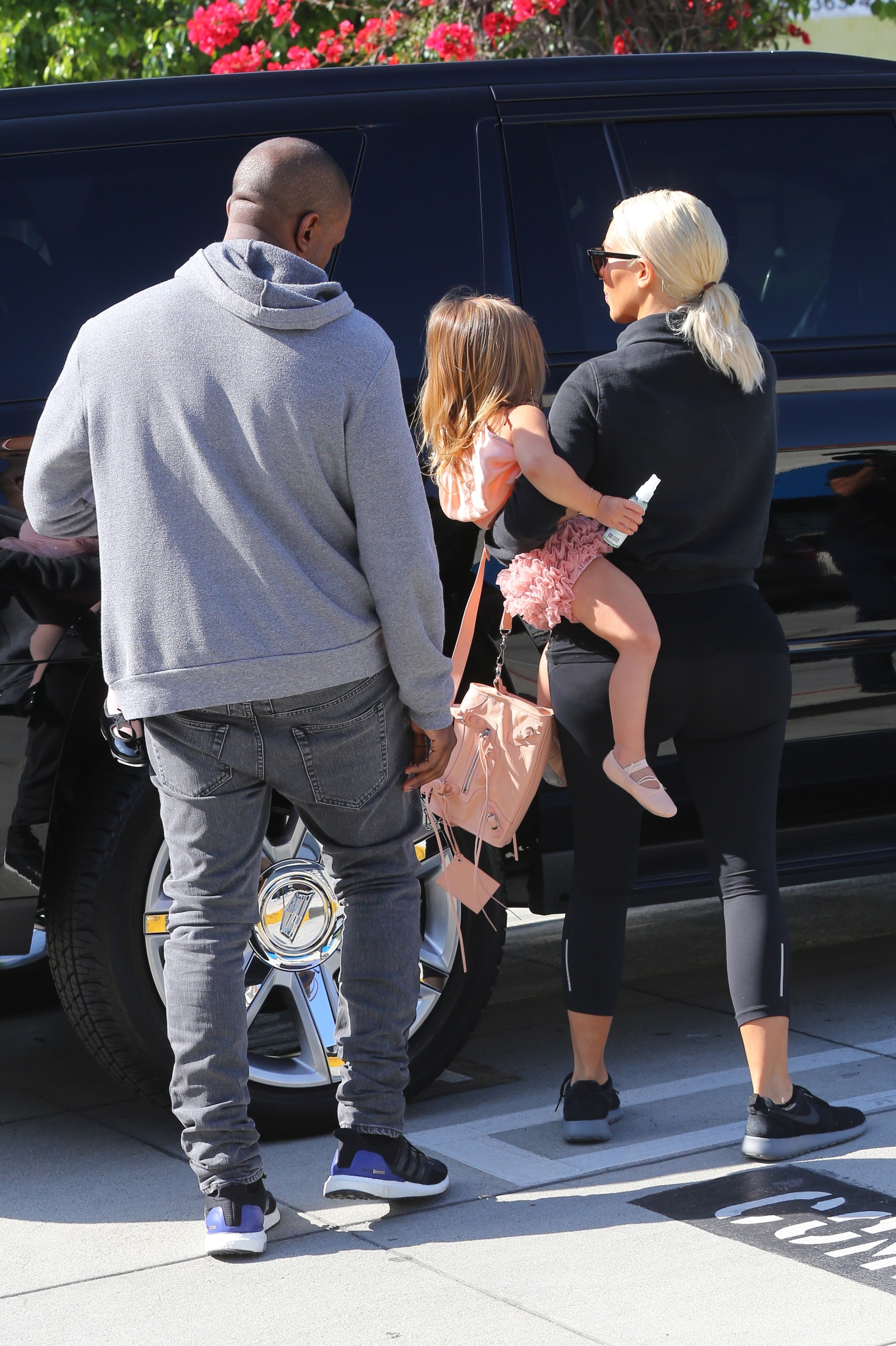 Access_Kardashian_10.jpeg