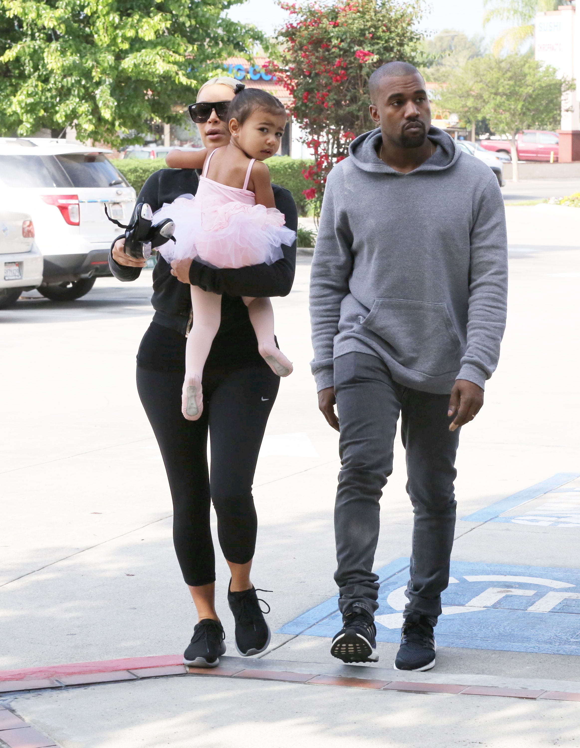 Access_Kardashian_12.jpeg