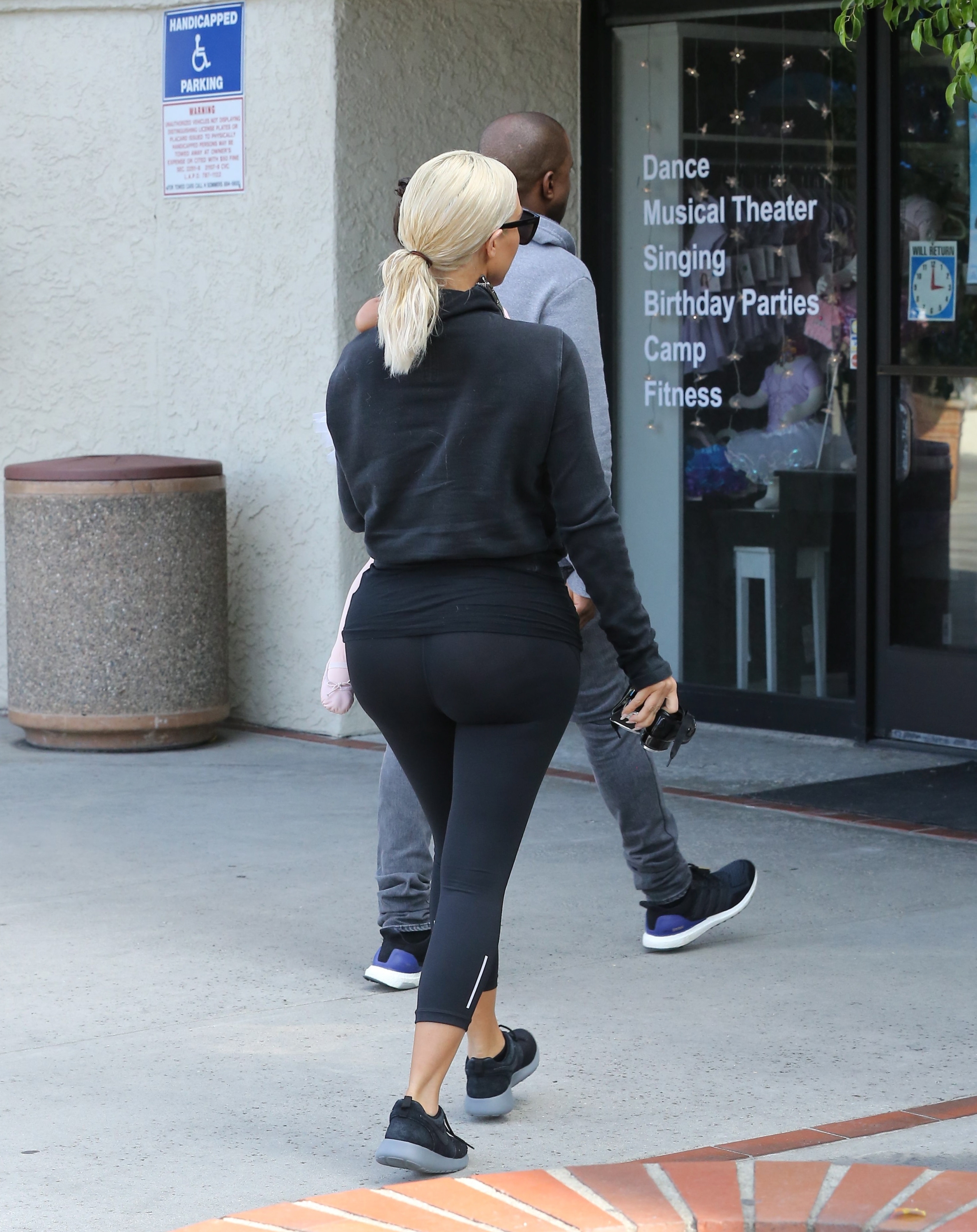 Access_Kardashian_31.jpg
