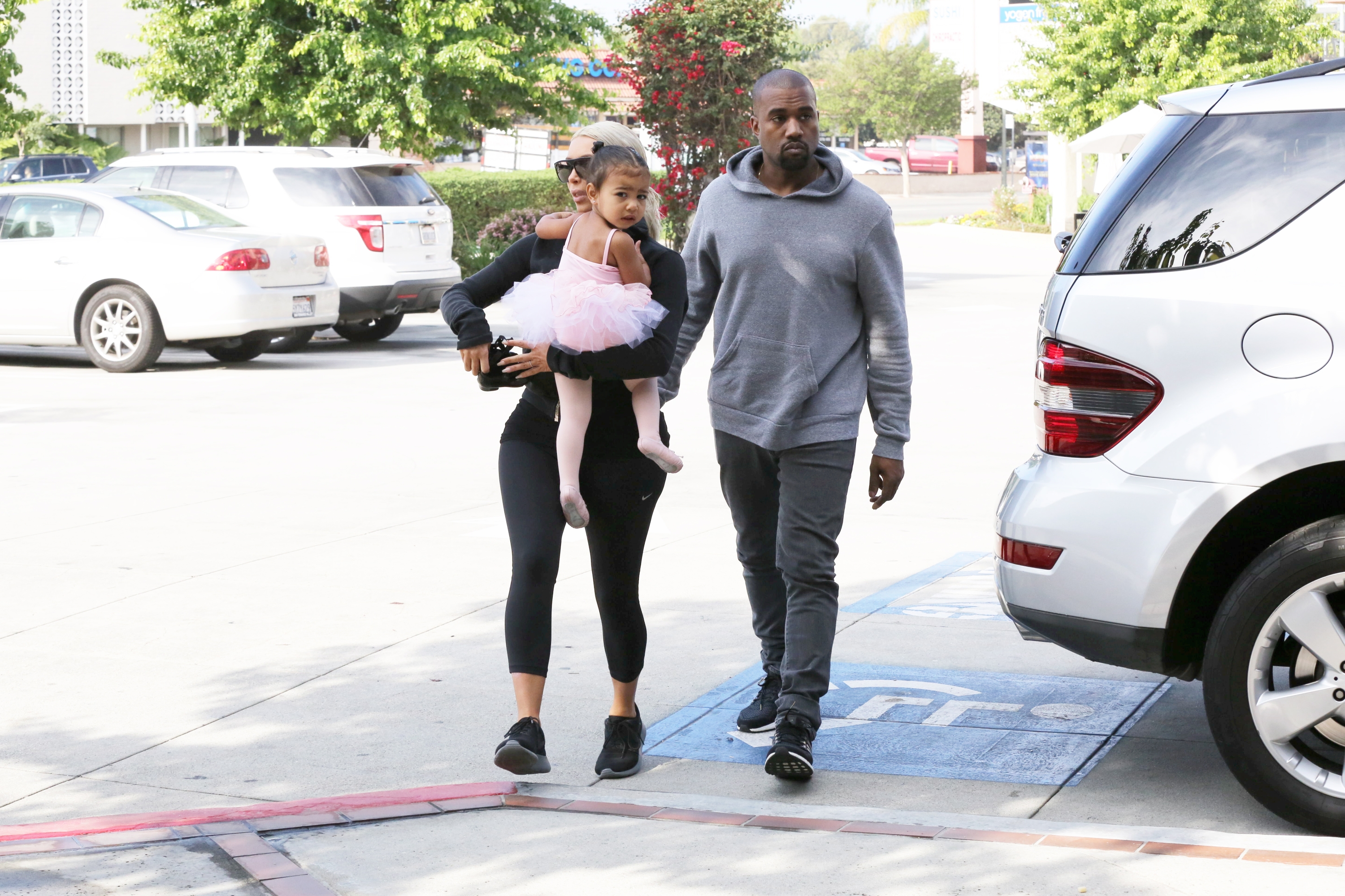Access_Kardashian_33.jpeg