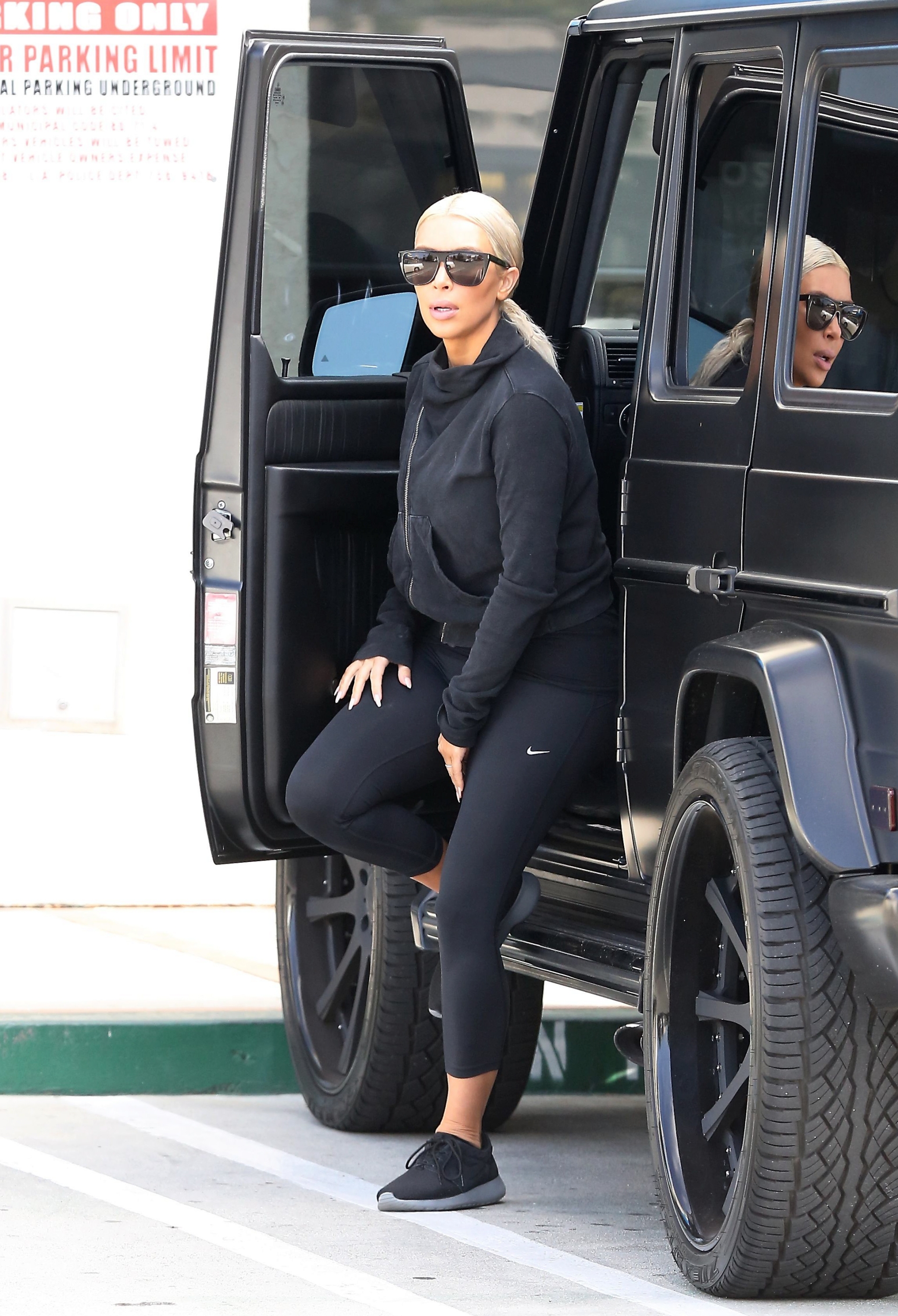 Access_Kardashian_44.jpg
