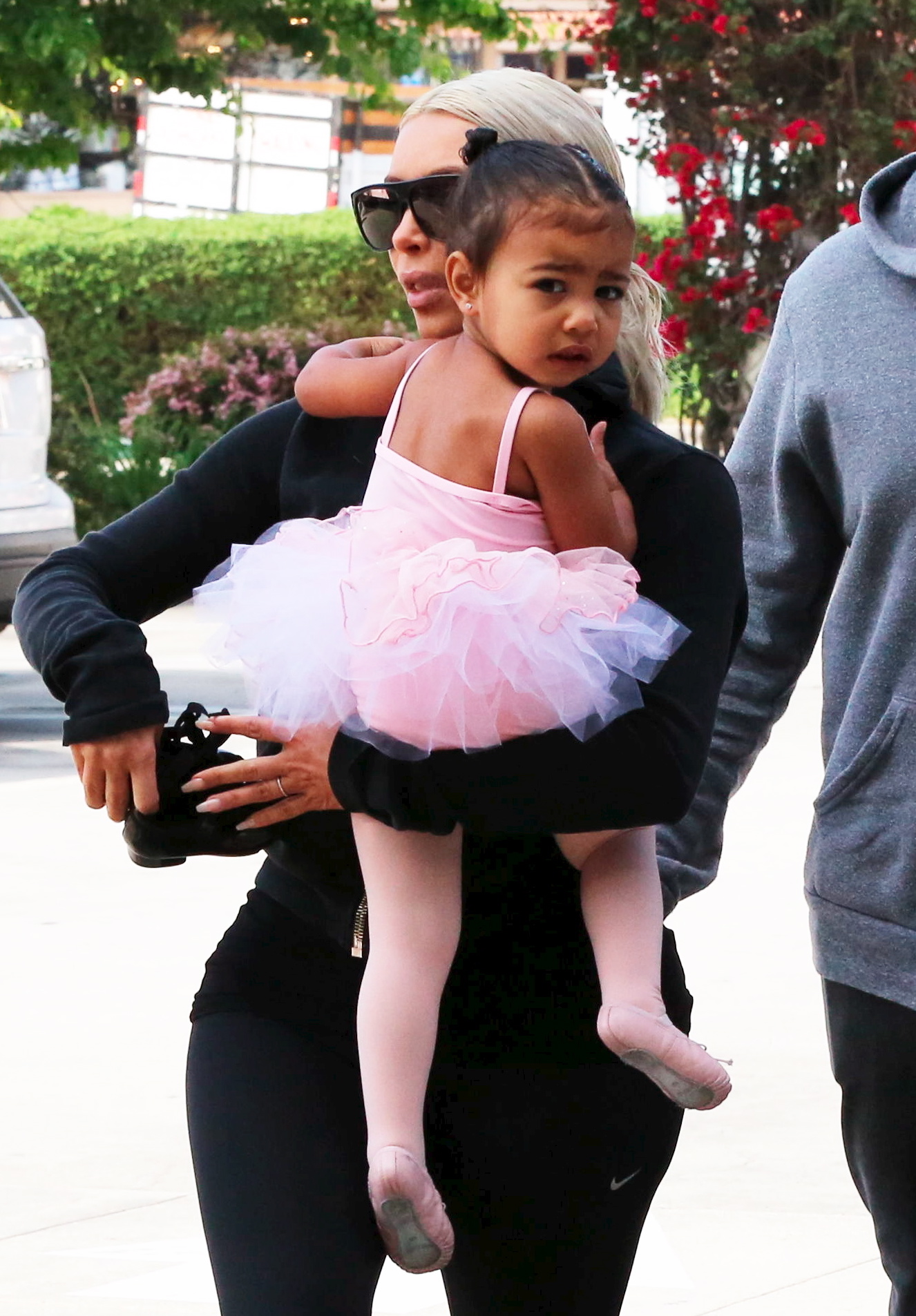Access_Kardashian_95.jpeg