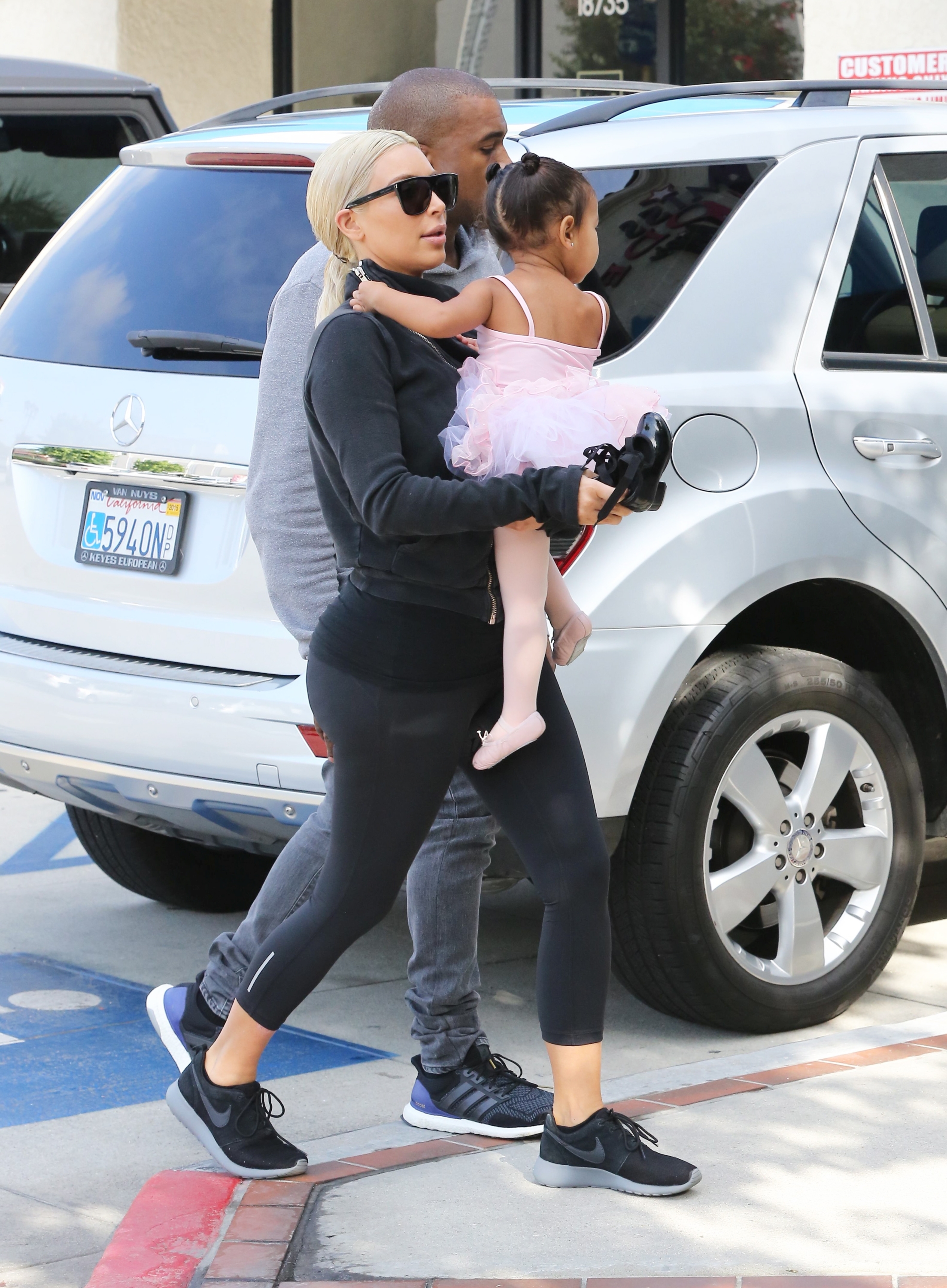 Access_Kardashian_96.jpg