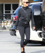Access_Kardashian_87.jpg