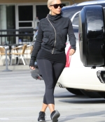 Access_Kardashian_92.jpg