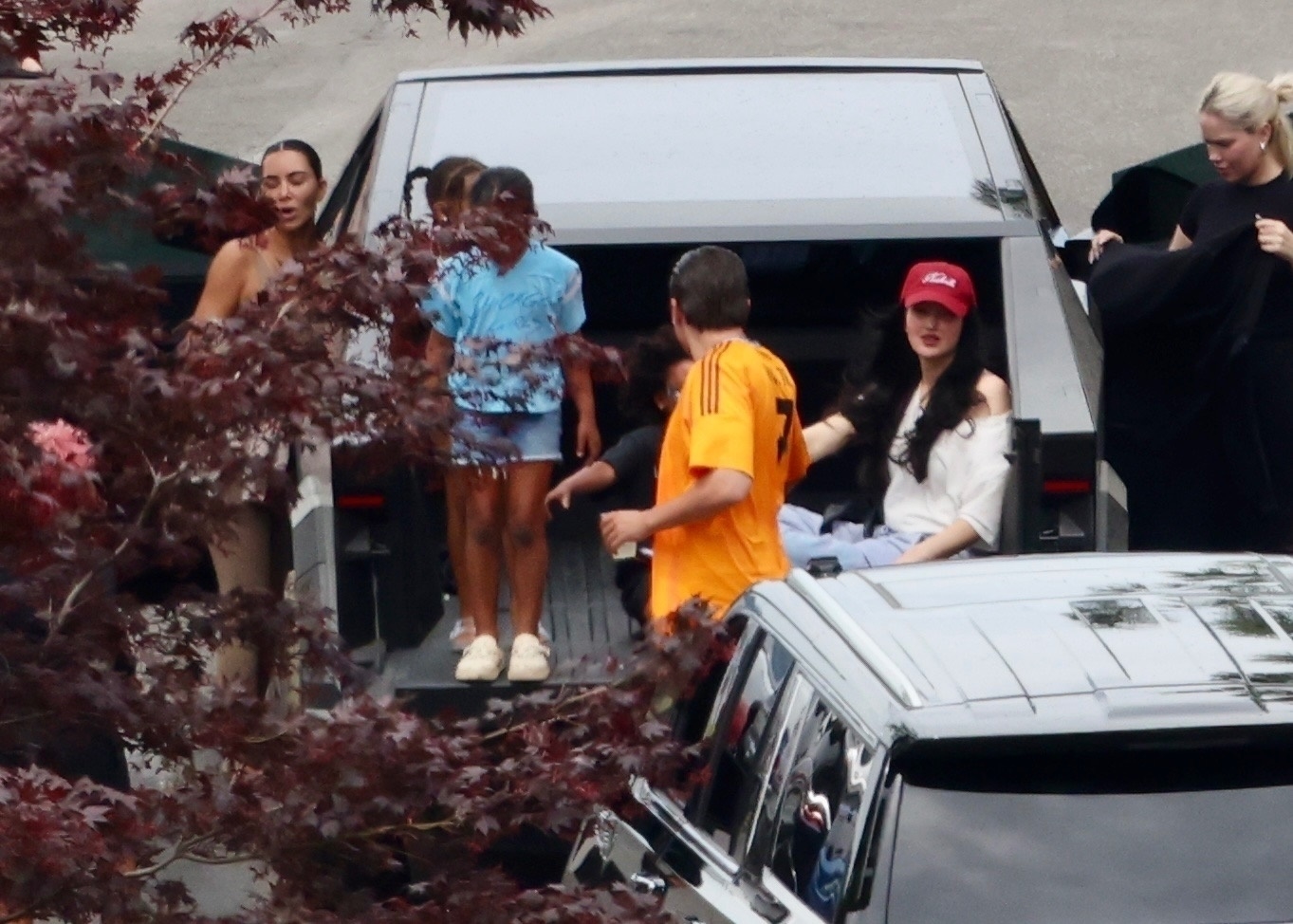 Access_Kardashian_1.jpg